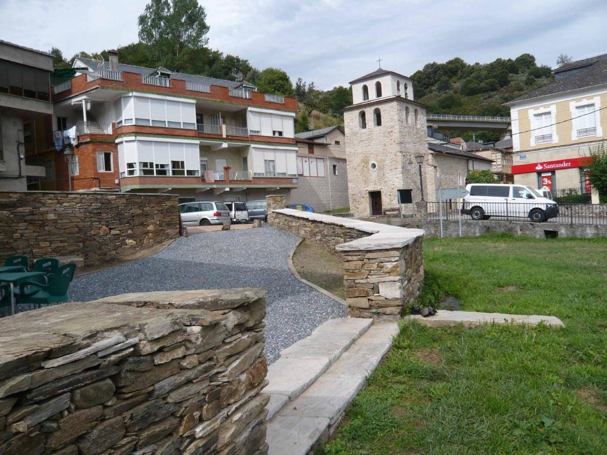 Albergue El Paso Vega de Valcarce Eksteriør billede