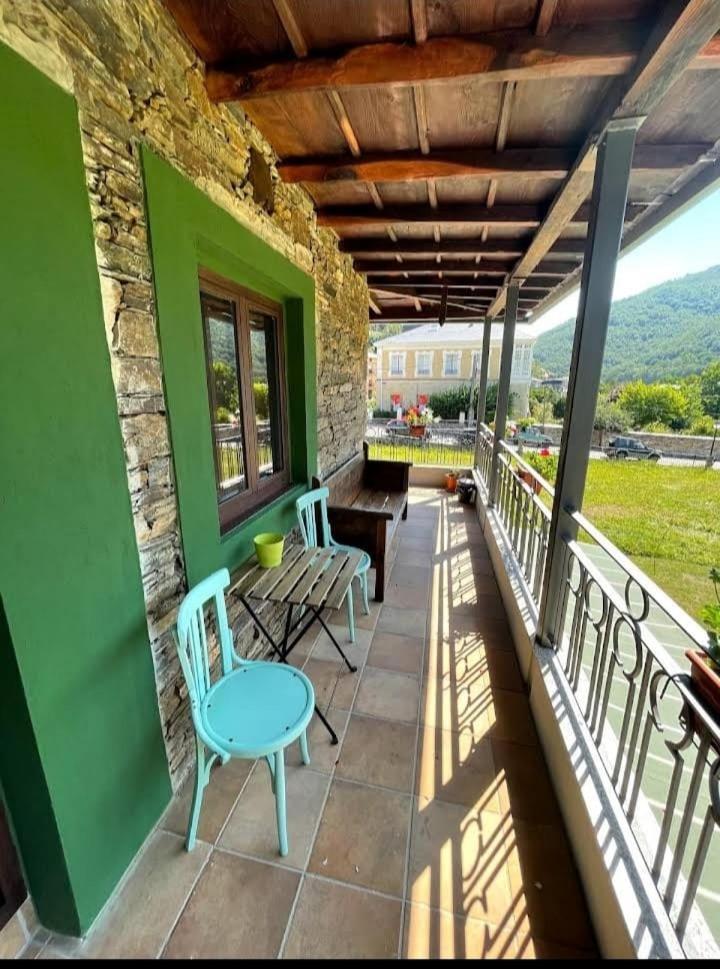 Albergue El Paso Vega de Valcarce Eksteriør billede